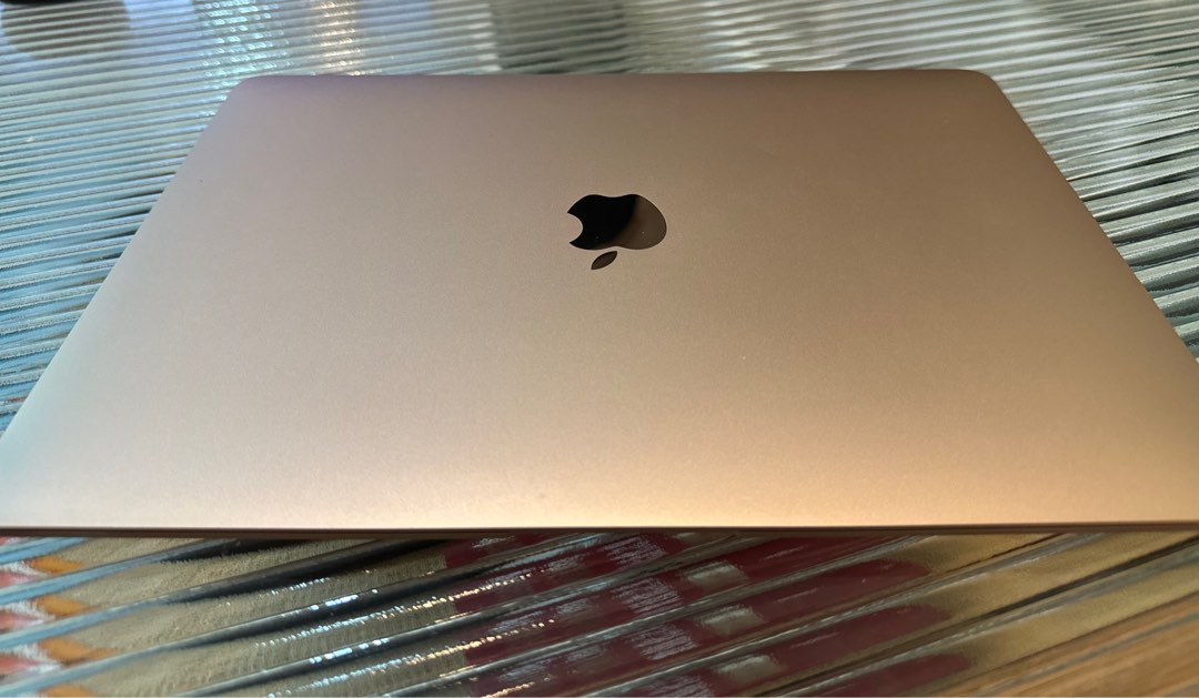 Macbook air 13吋2019 玫瑰金i5 / 16GB / 256GB, 電腦及科技產品, 桌上