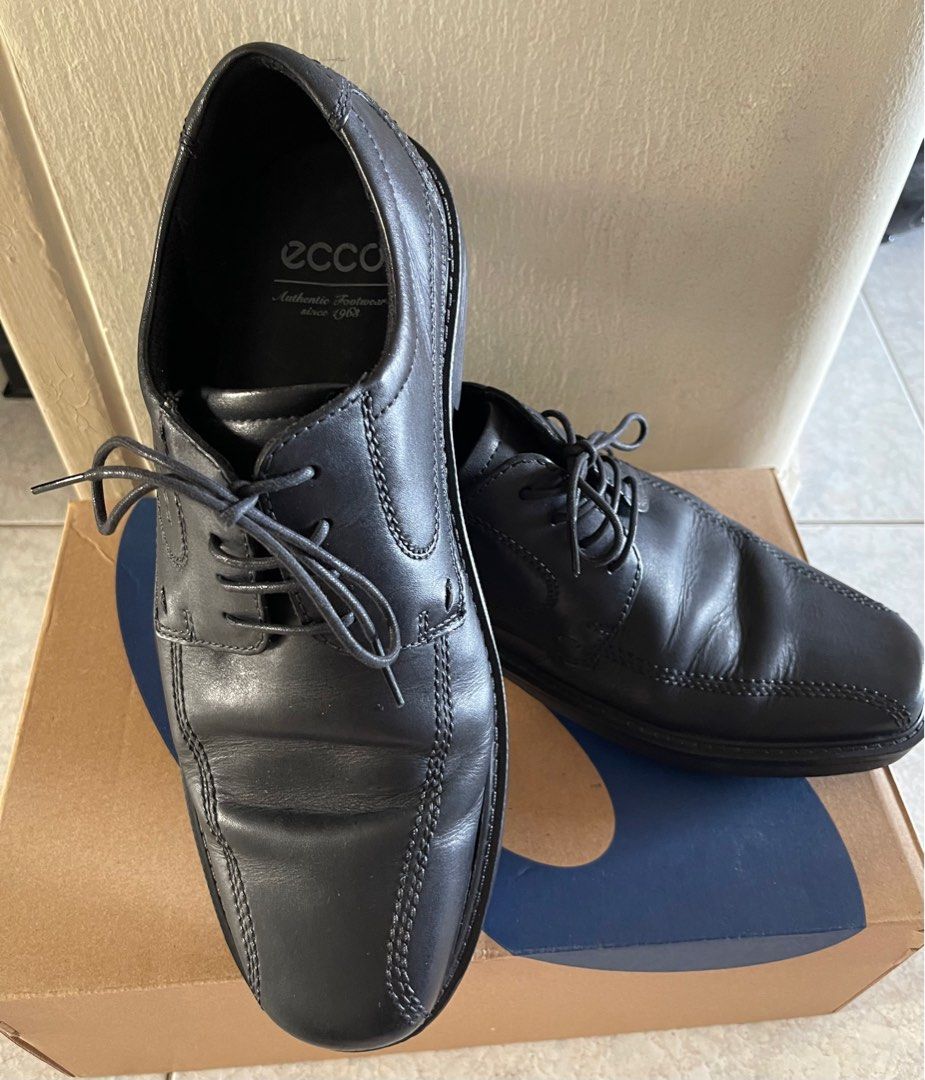 Man ecco shoes, Men's Fashion, Footwear, Dress Shoes on Carousell