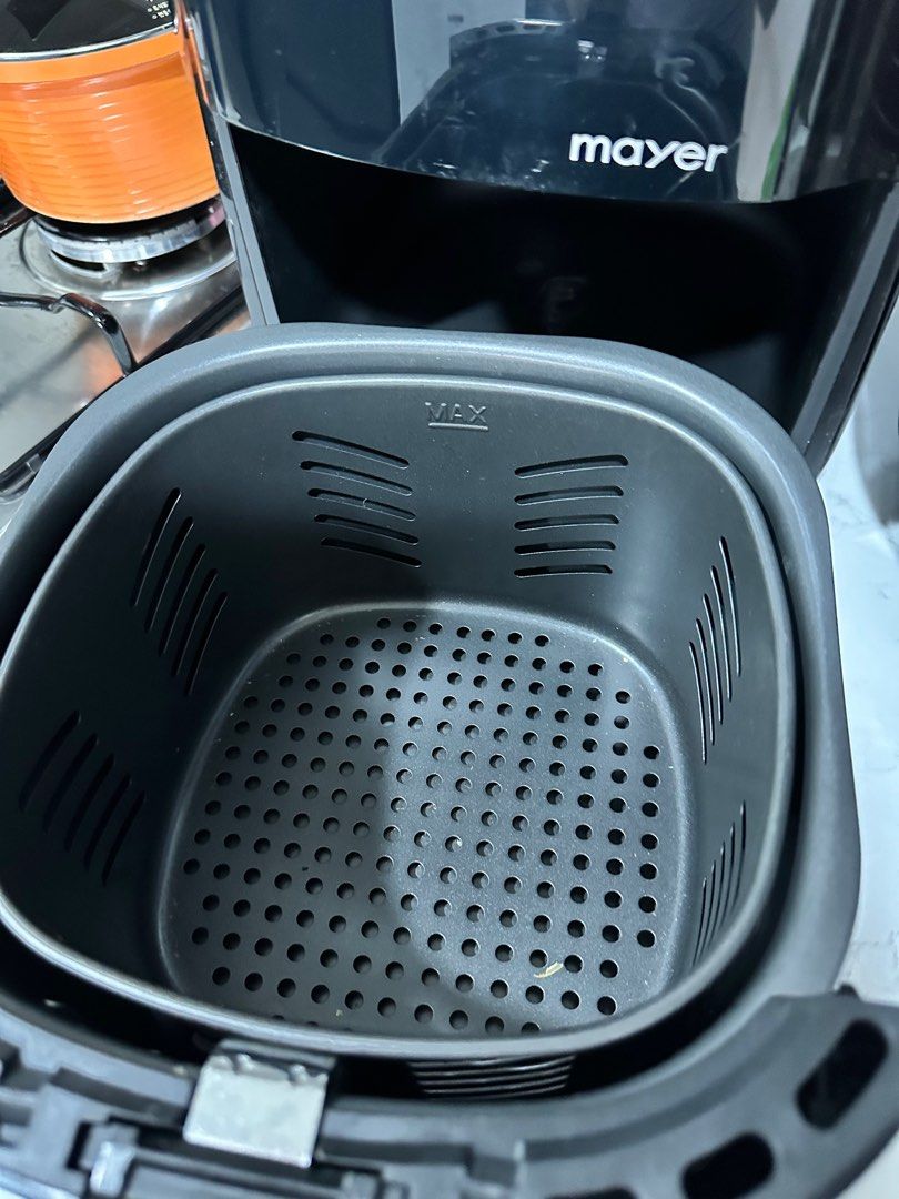 Mayer Air Fryer faulty coz it tripped my electricity, TV & Home