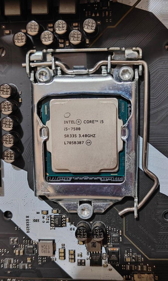 MSI Z270 Krait Gaming Motherboard + i5 7500 CPU + 16GB Corsair Vengence