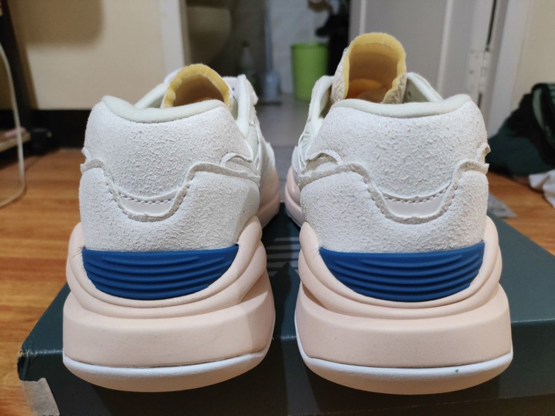 new balance umpire shoes