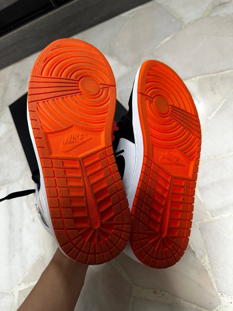Nike air jordan retro 1 orange hotsell