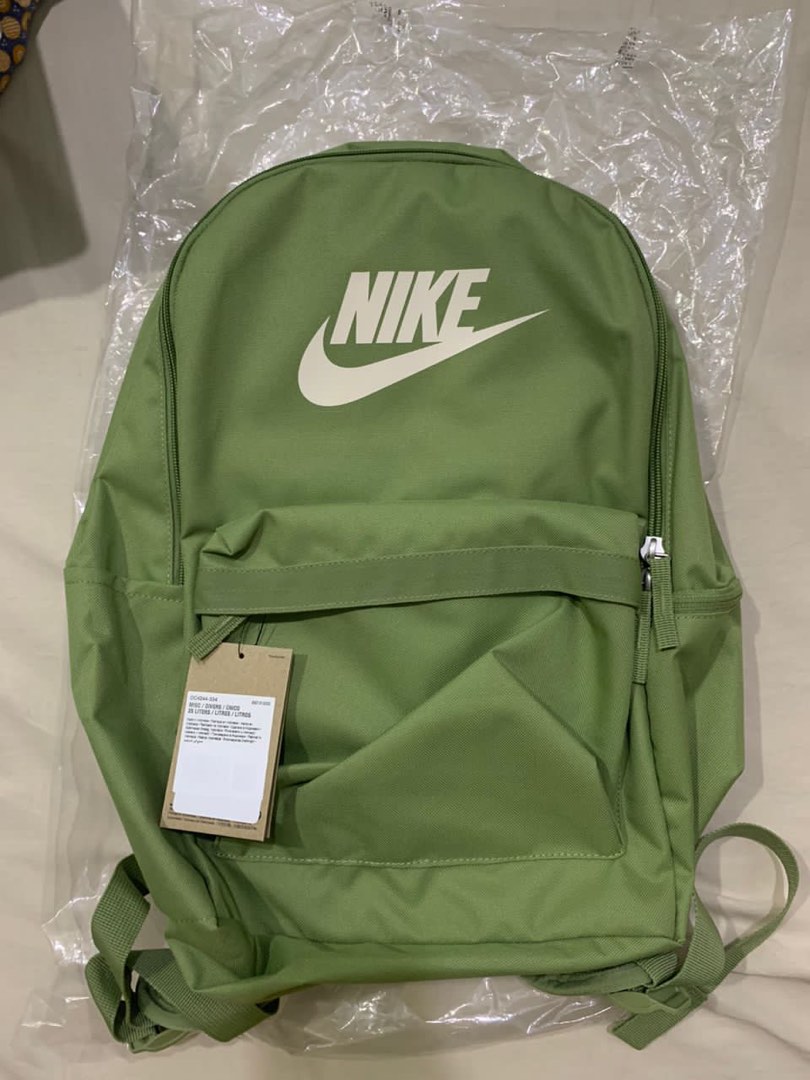 NIKE BACKPACK, Men's Fashion, Bags, Backpacks on Carousell