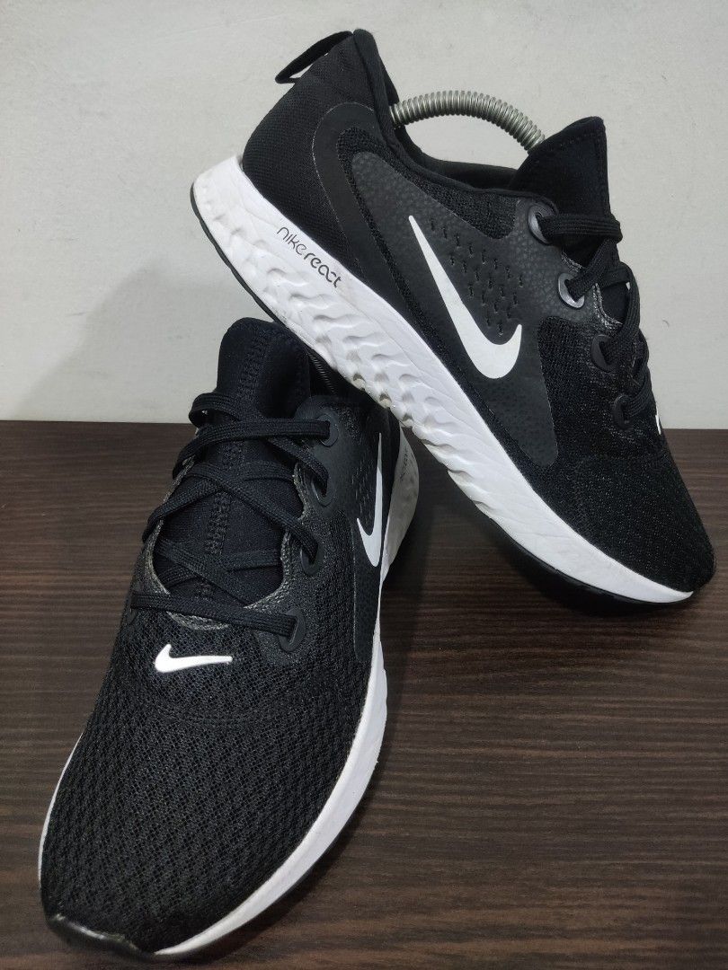 Nike winflo 5 vs 2025 legend react