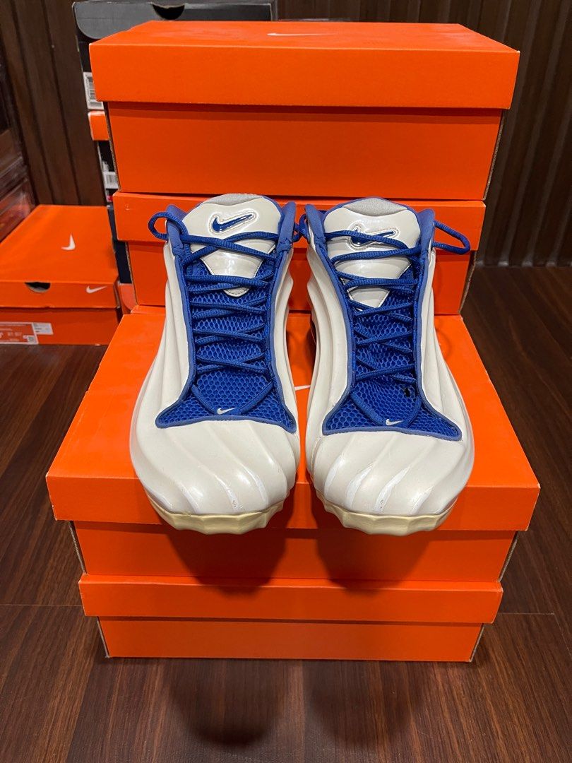 2001 nike shoes