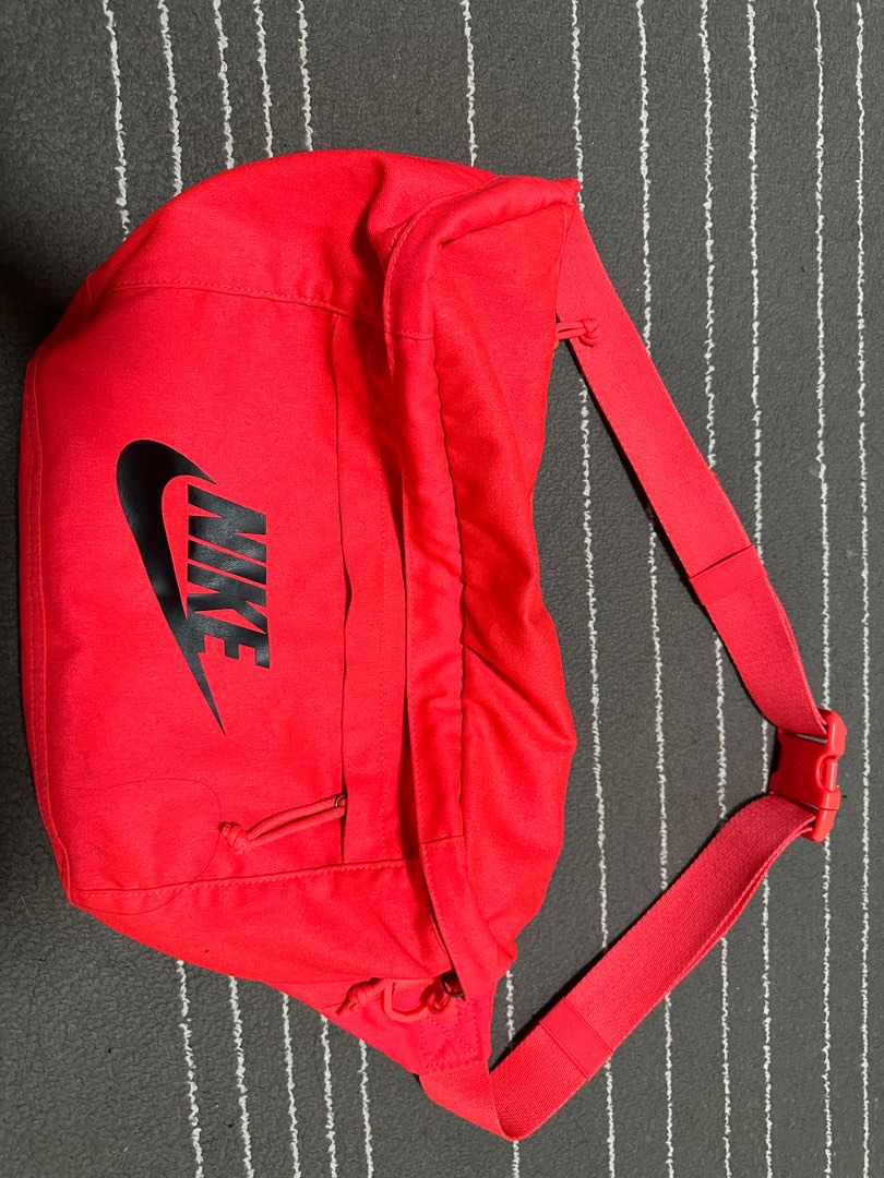 Red nike fanny pack on sale