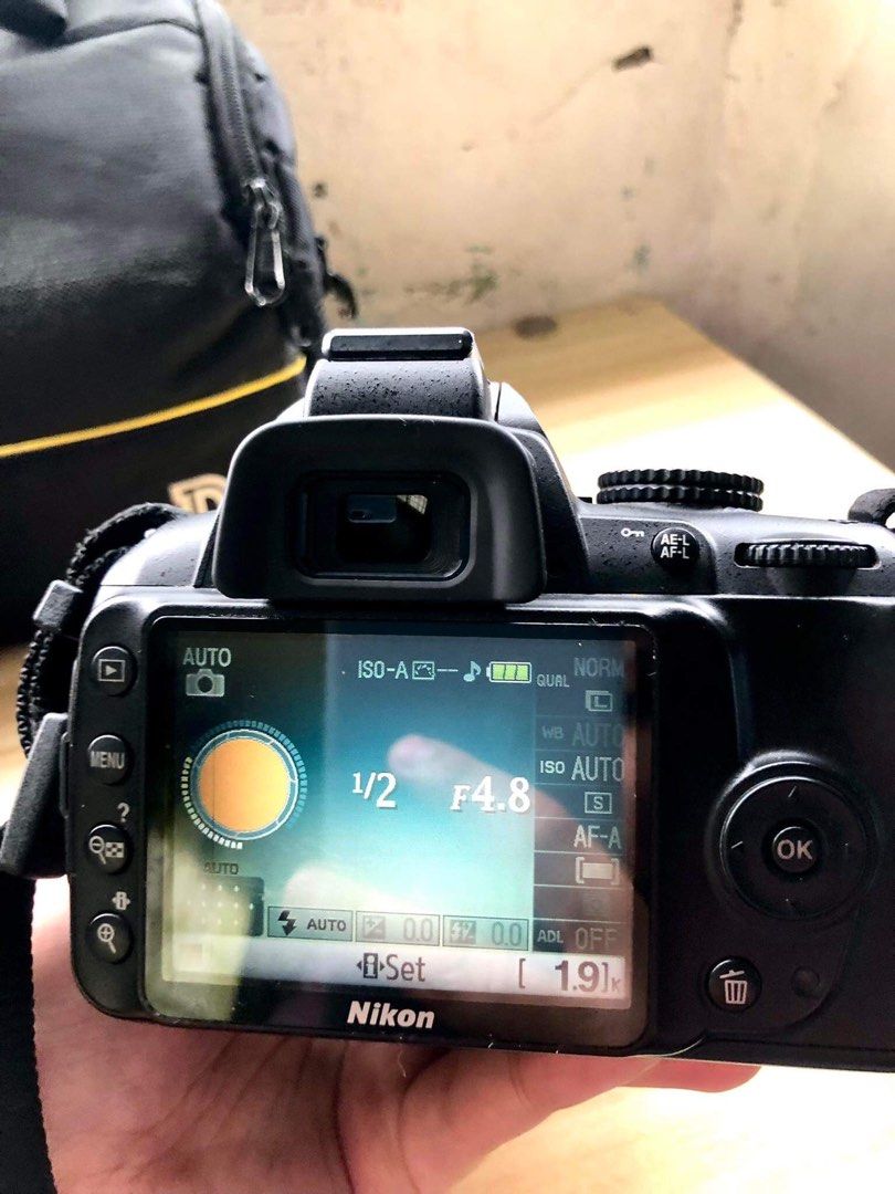 Nikon D3000 DSLR on Carousell