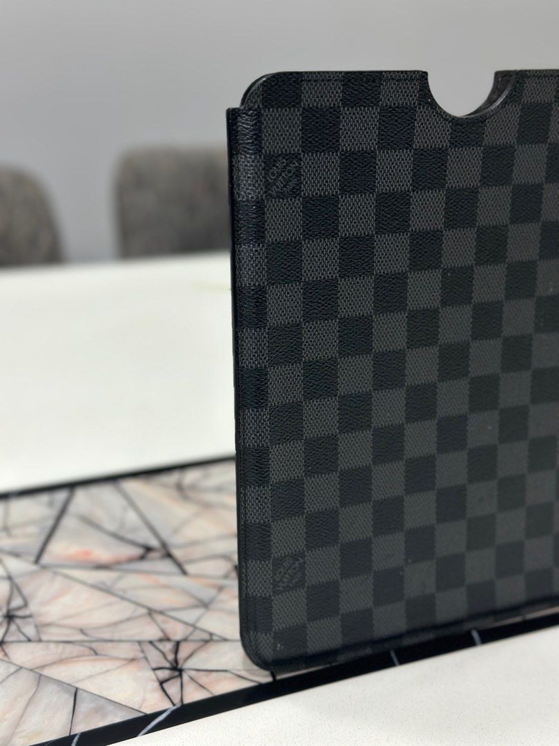 Louis Vuitton Gray Damier Graphite Case Cover iPad Air 2 