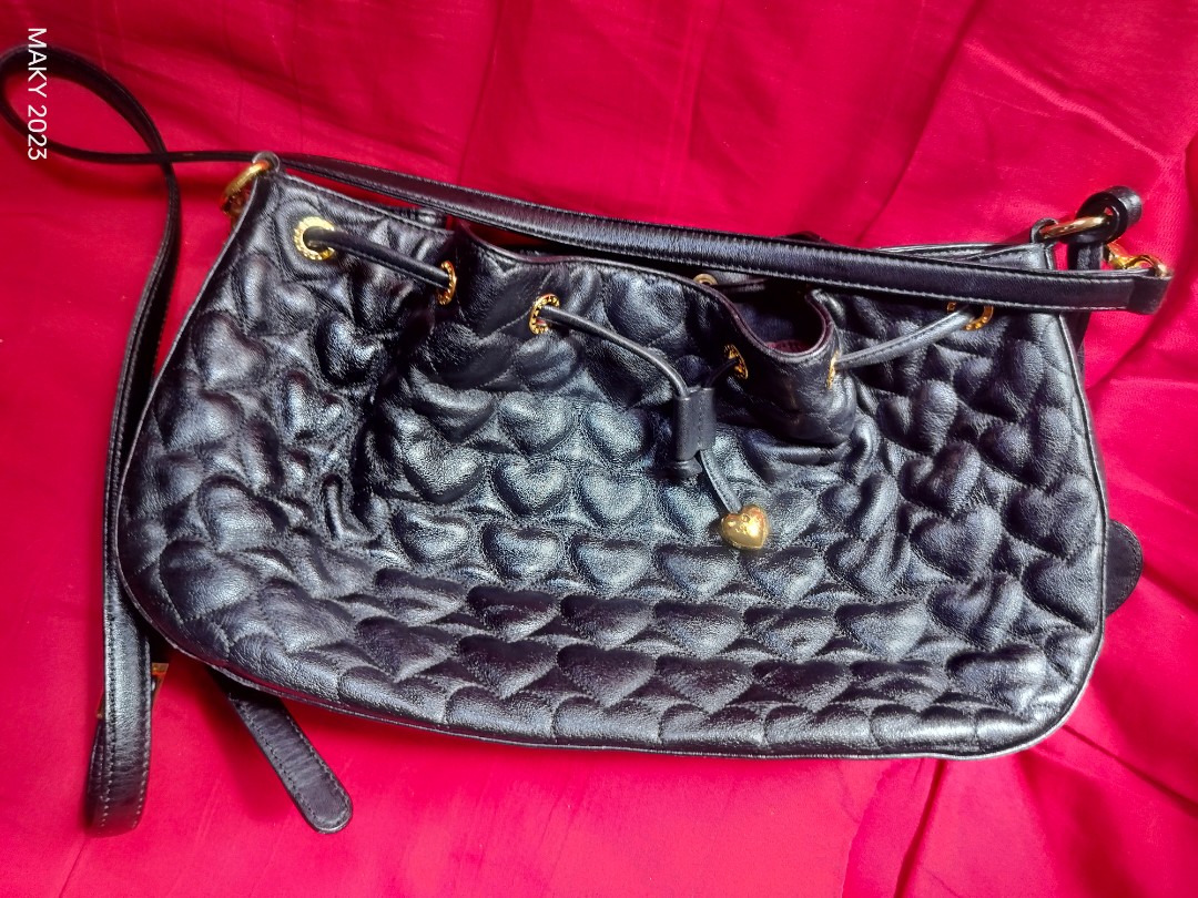 Original lovcat sling bucket bag, Women's Fashion, Bags & Wallets ...