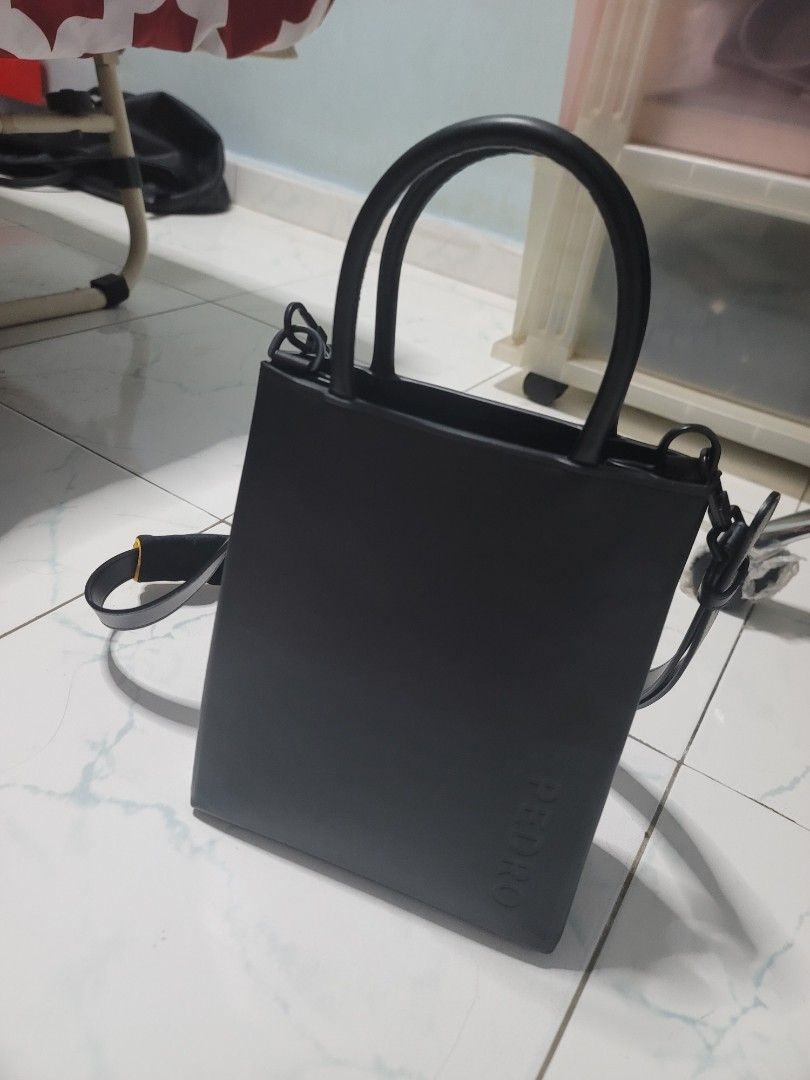 Pedro Quad Tote Bag Men s Fashion Bags Sling Bags on Carousell