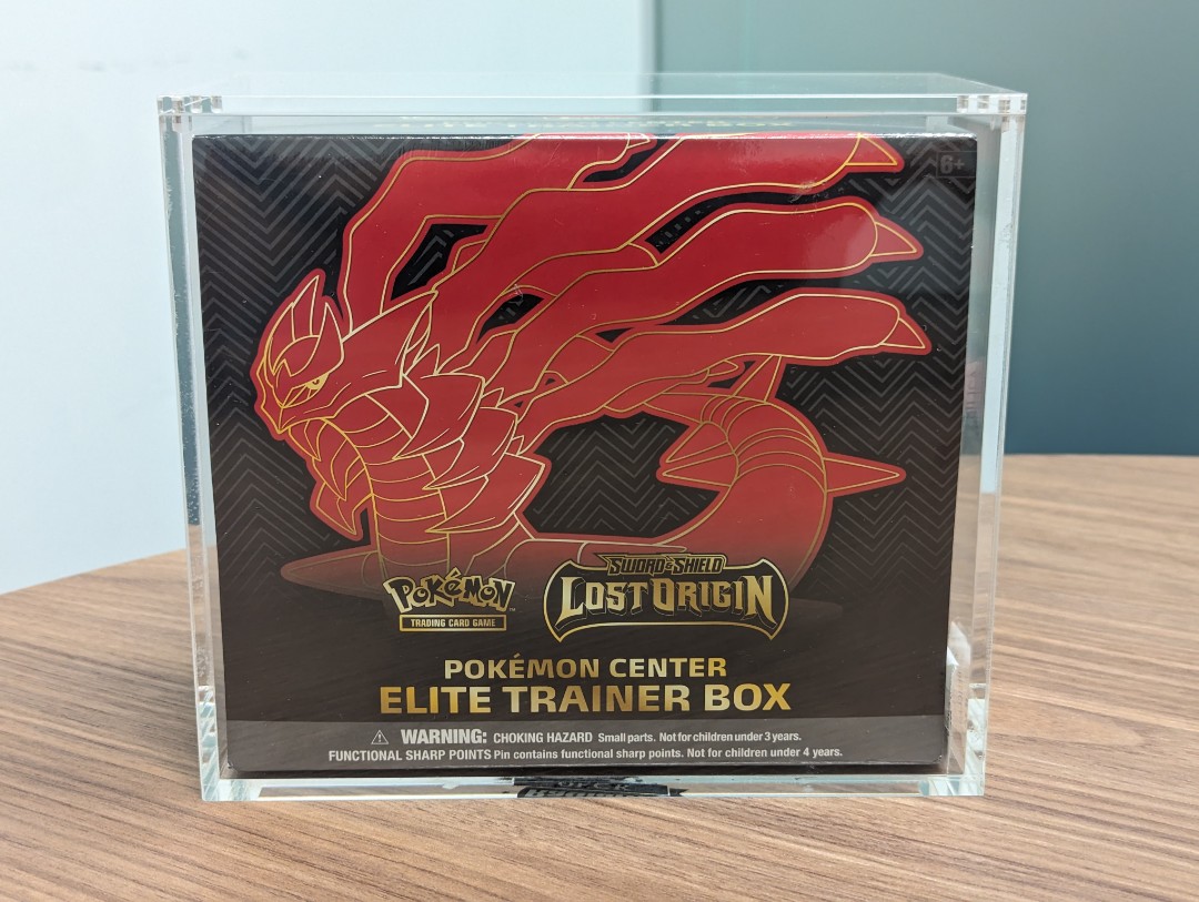 Pokémon TCG: Sword & Shield-Lost Origin Pokémon Center Elite Trainer Box