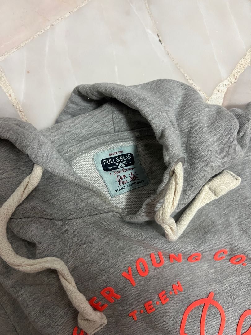 pull bear grey hoodie