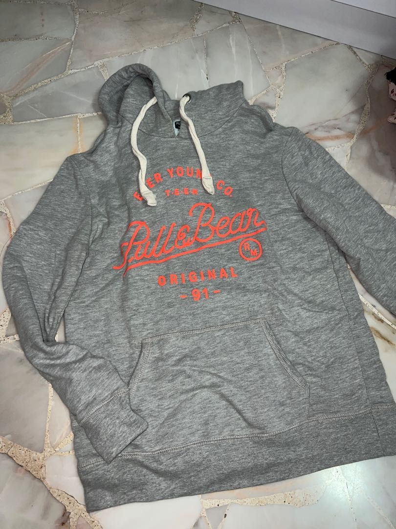 Pull and on sale bear pink hoodie
