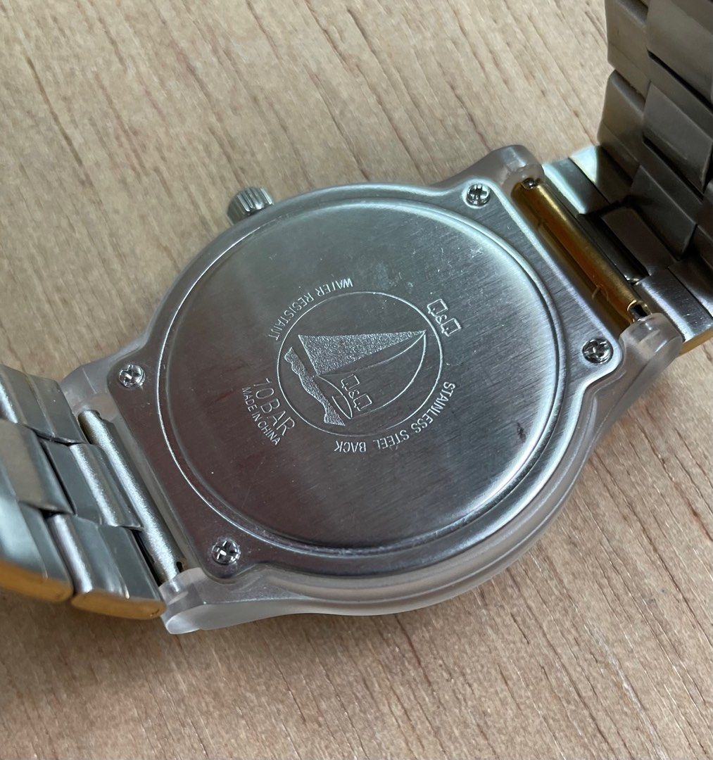 Q Q Japan Brand Quartz