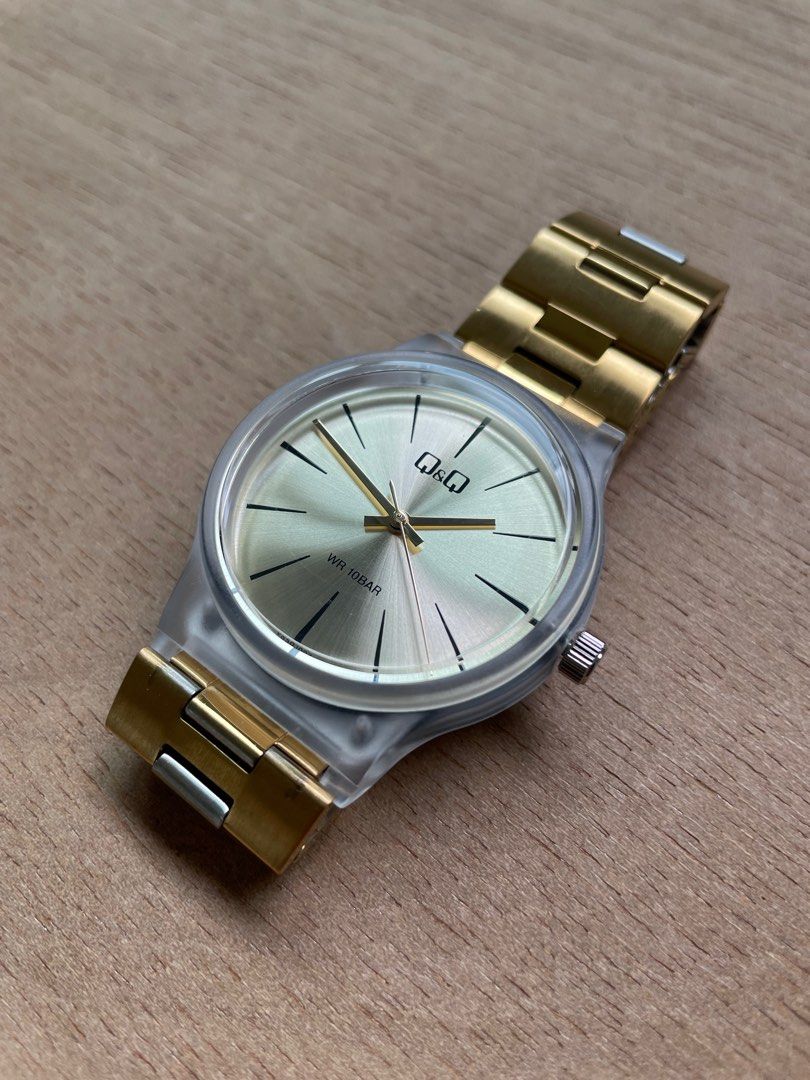 Q Q Japan Brand Quartz