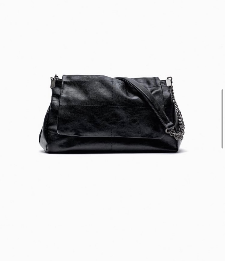 Rocker shoulder bag hotsell with flap zara