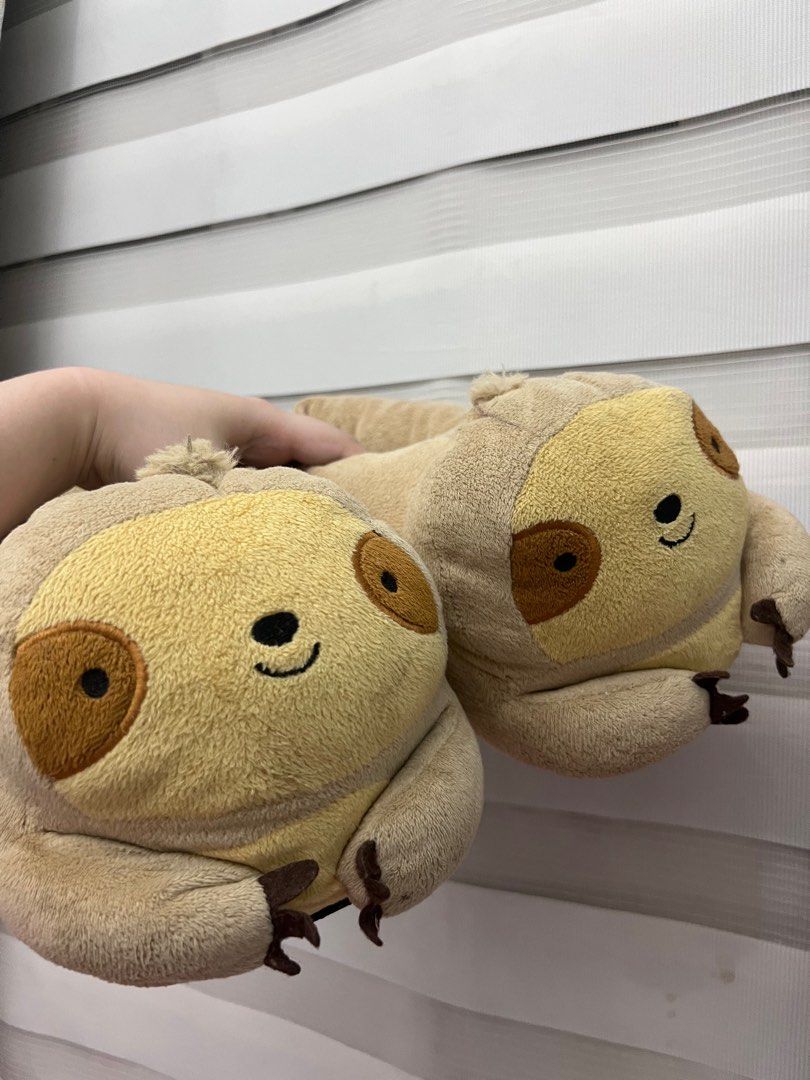 RUSH Forever 21 Sloth Plush Indoor Slippers Women s Fashion