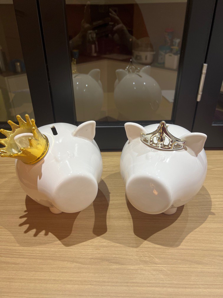 Salt & Pepper Piggy Bank, Furniture & Home Living, Home Decor, Other Home Decor on Carousell