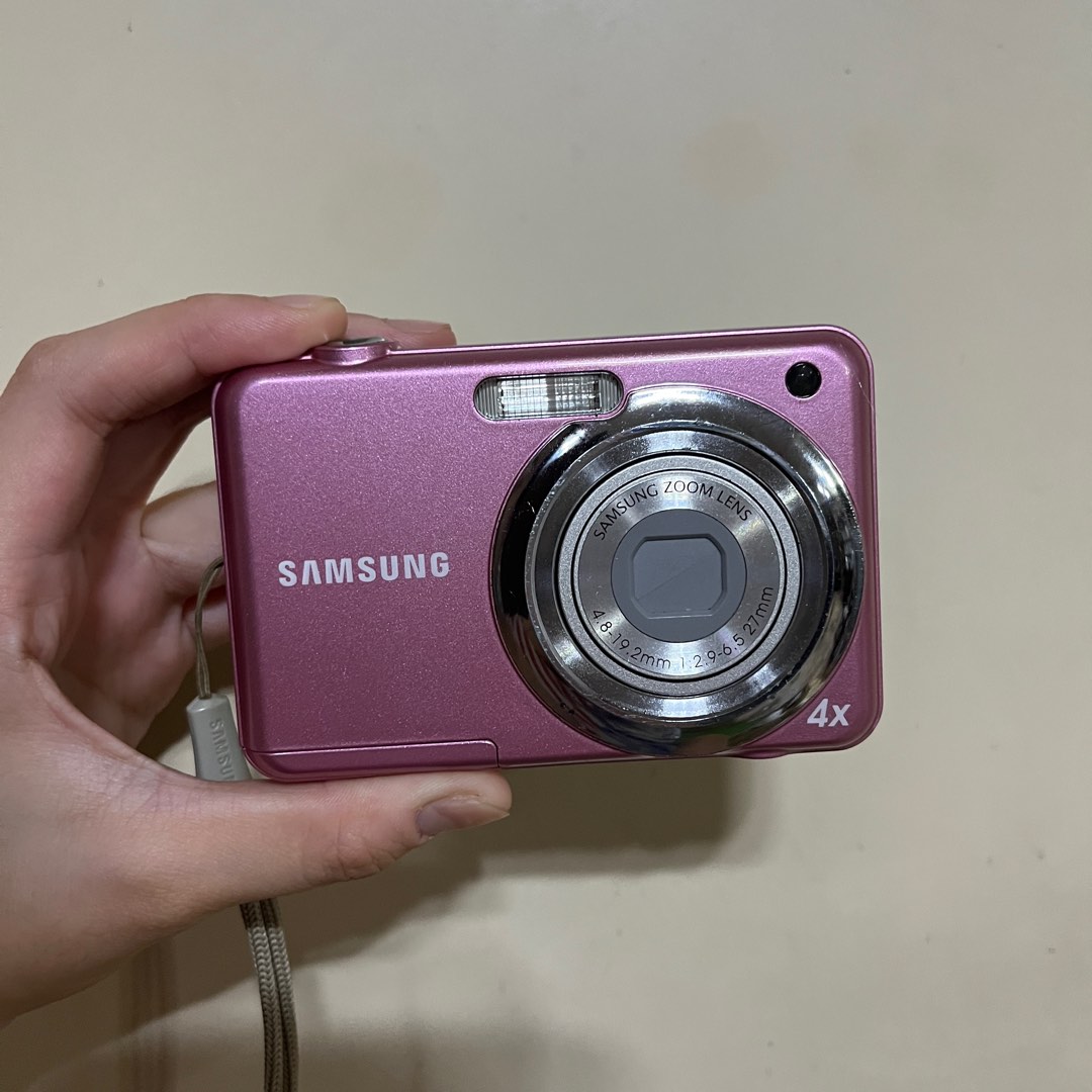 Samsung ES9, Photography, Cameras on Carousell