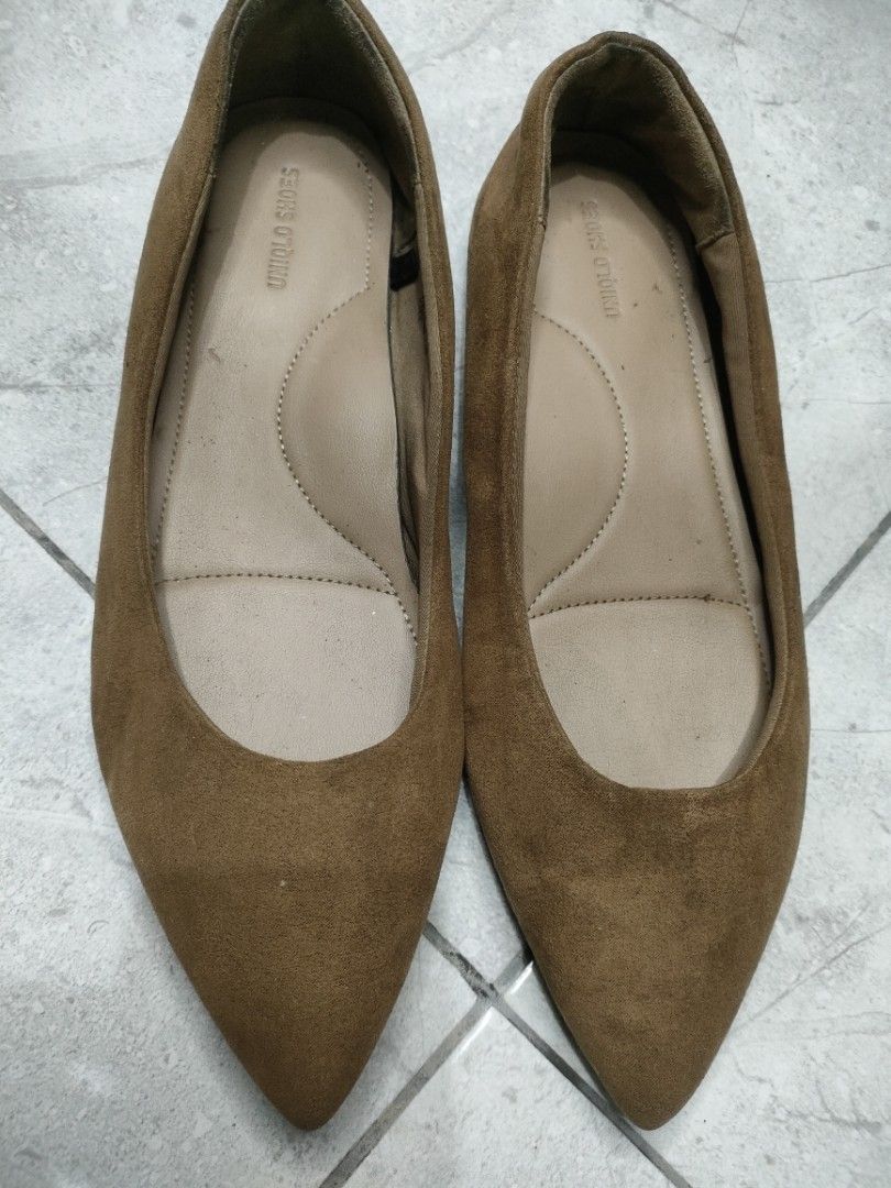 Sepatu Flat Shoes UNIQLO Size 40, Fesyen Wanita, Sepatu di Carousell