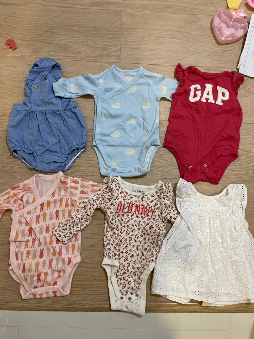Gap baby clearance vests