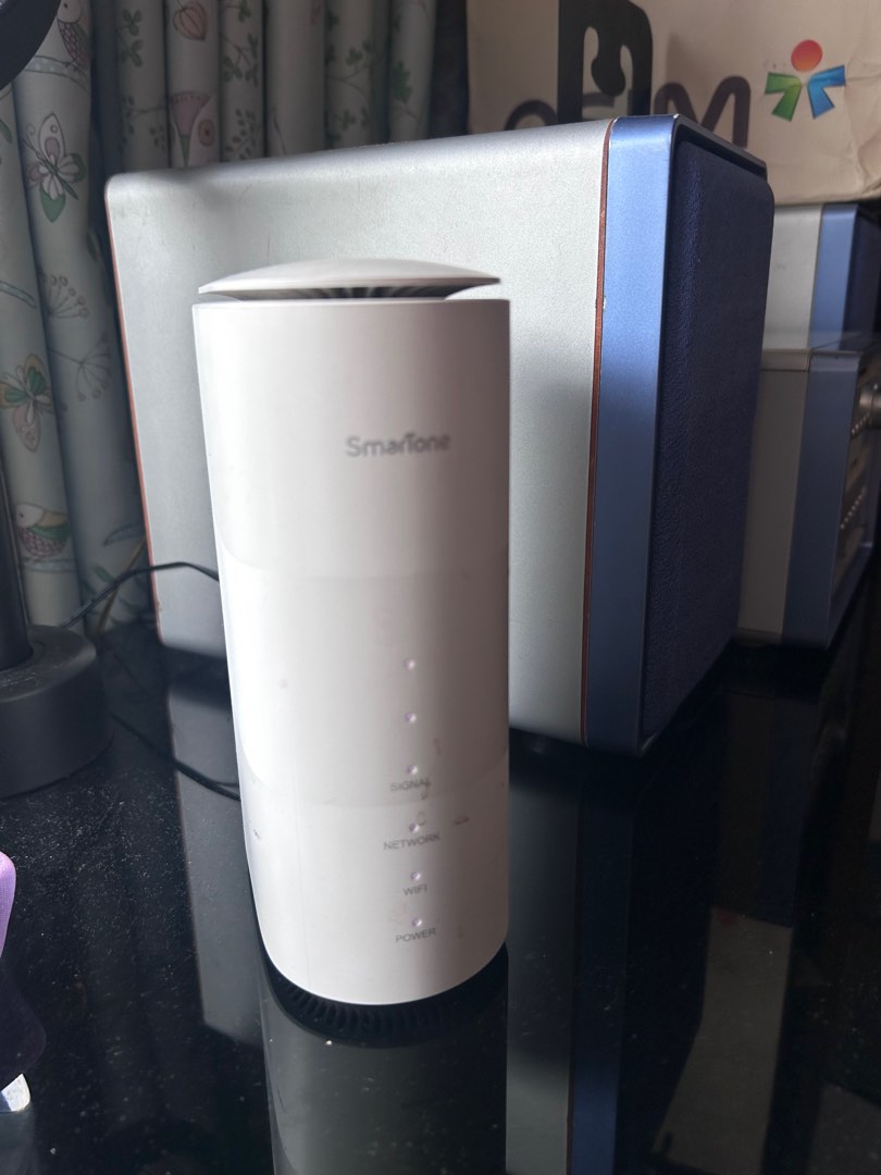 SmarTone 5G modem, 電腦＆科技, 電腦周邊及配件, Wifi及上網相關產品 - Carousell