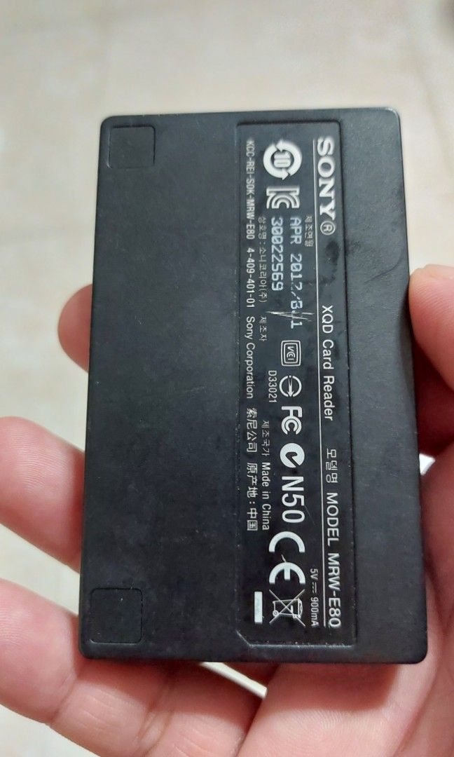 Sony XQD card reader MRWE80, Photography, Photography Accessories