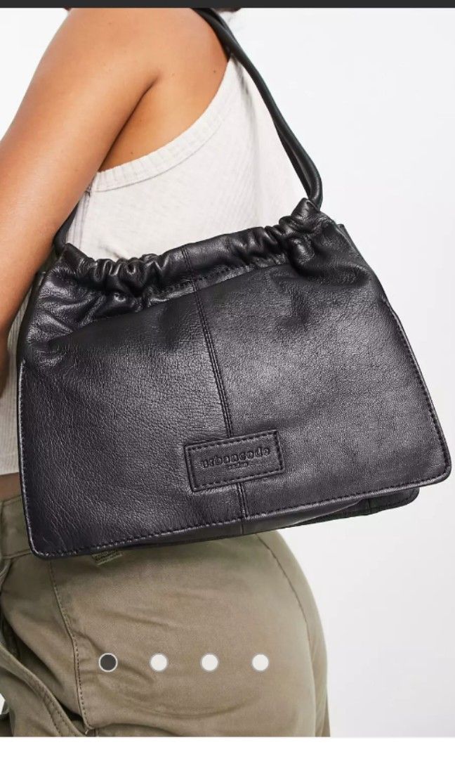 Urbancode store leather bag