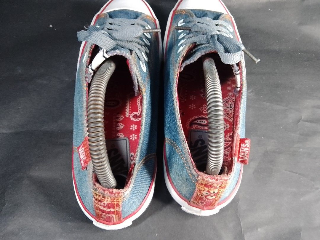 Red bandana online vans shoes