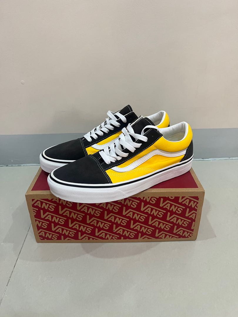 VANS old skool Men s Fashion Footwear Sneakers on Carousell