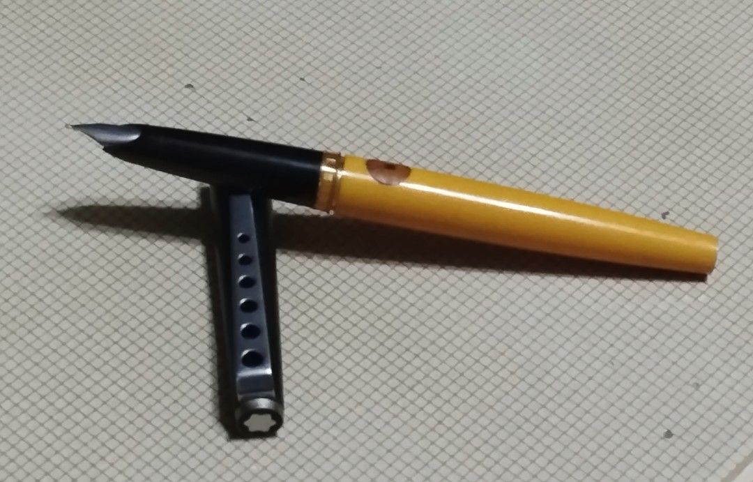 Vintage 70 s MONTBLANC Carrera Vintage Orange Matt Black Fountain