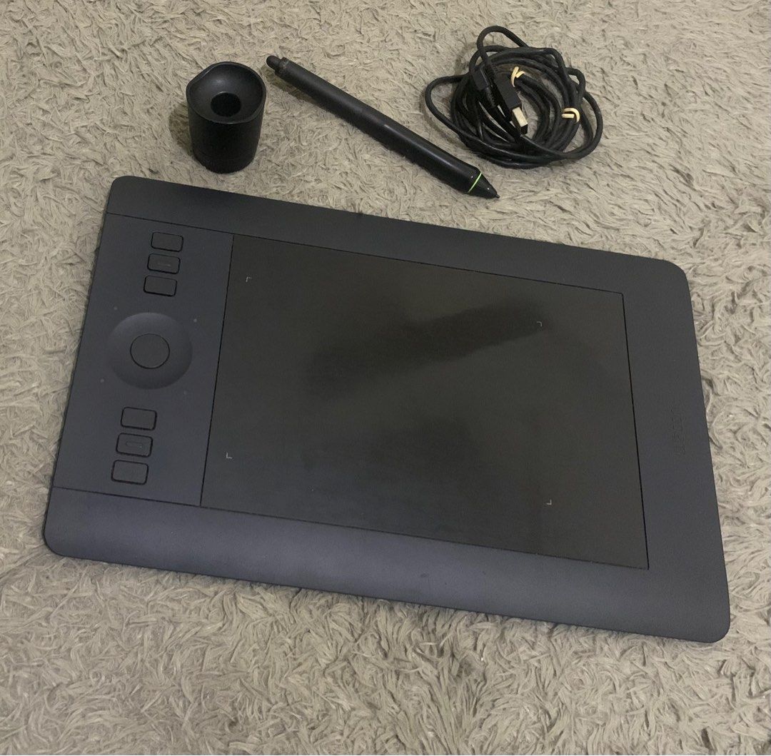 Intuos Pro Small PTH451 (Second kondisi mulus), Elektronik