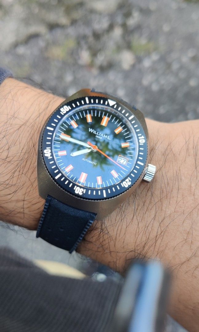 William l 1985 diver deals