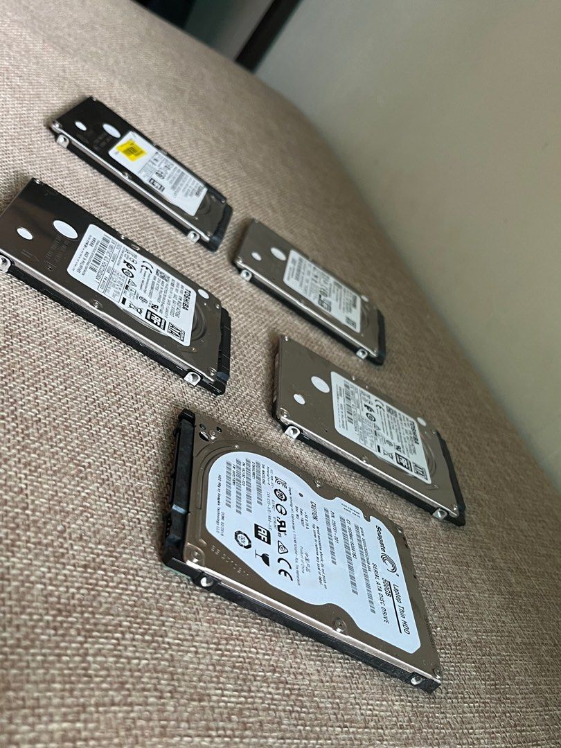 500gb hard disk 2.5 SATA (Category: Computer Parts) located in Manila. Submitted by piacrow0096315 (Listing ID 1243556323, Image 3). Description: Assorted brand all from japan ( seagate,toshiba,hitachi) 100% health Hdd sentinel passed Can be use as external storage Portable and handy .