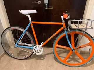（分類：）位於 。 由 sawadeecar 提交（商品編號 1243582078，圖片 1）。簡介： 。
