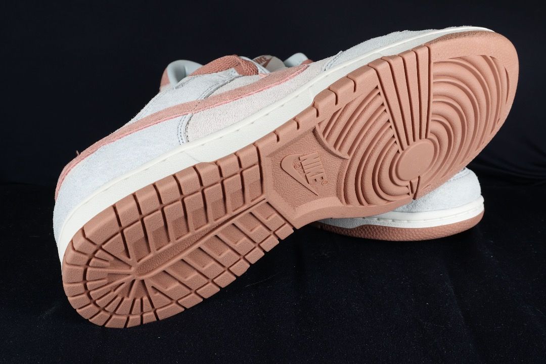 全新Nike Dunk Low Fossil Rose DH7577-001 US9 US10, 男裝, 鞋, 波鞋