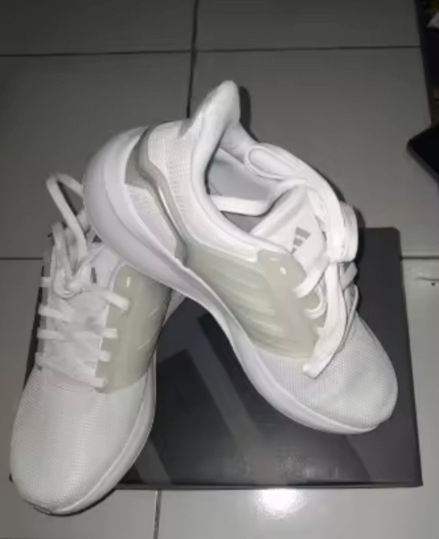 Adidas sepatu wanita running new original 100 Fesyen Wanita Sepatu di Carousell