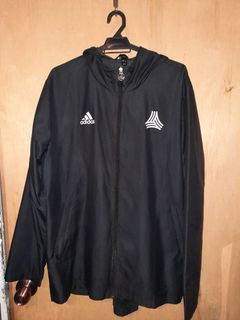 (Category: ) located in . Submitted by ripperpreloved (Listing ID 1243678932, Image 1). Description: .