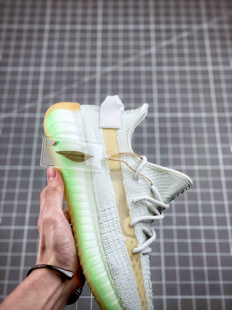 Adidas Yeezy 350 Boost V2