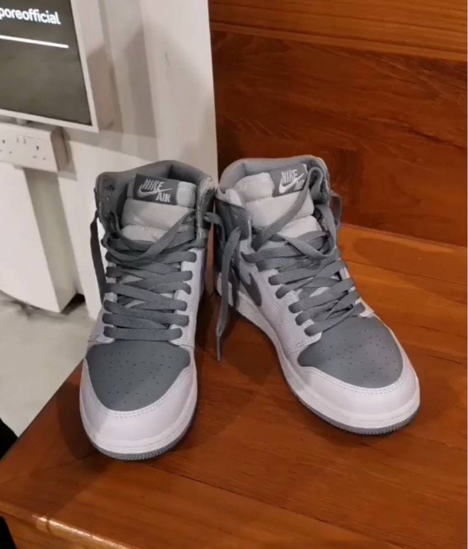 Nike air jordan outlet 1 retro grey