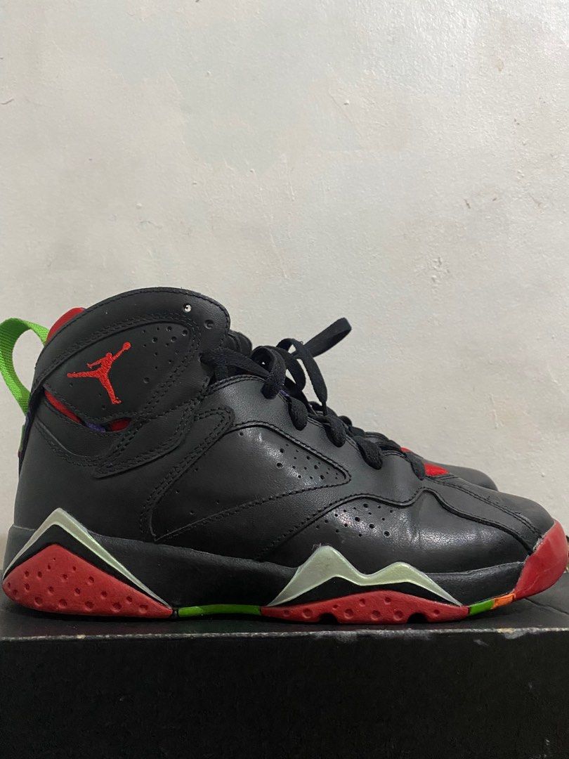 Jordan retro 7 looney sales tunes