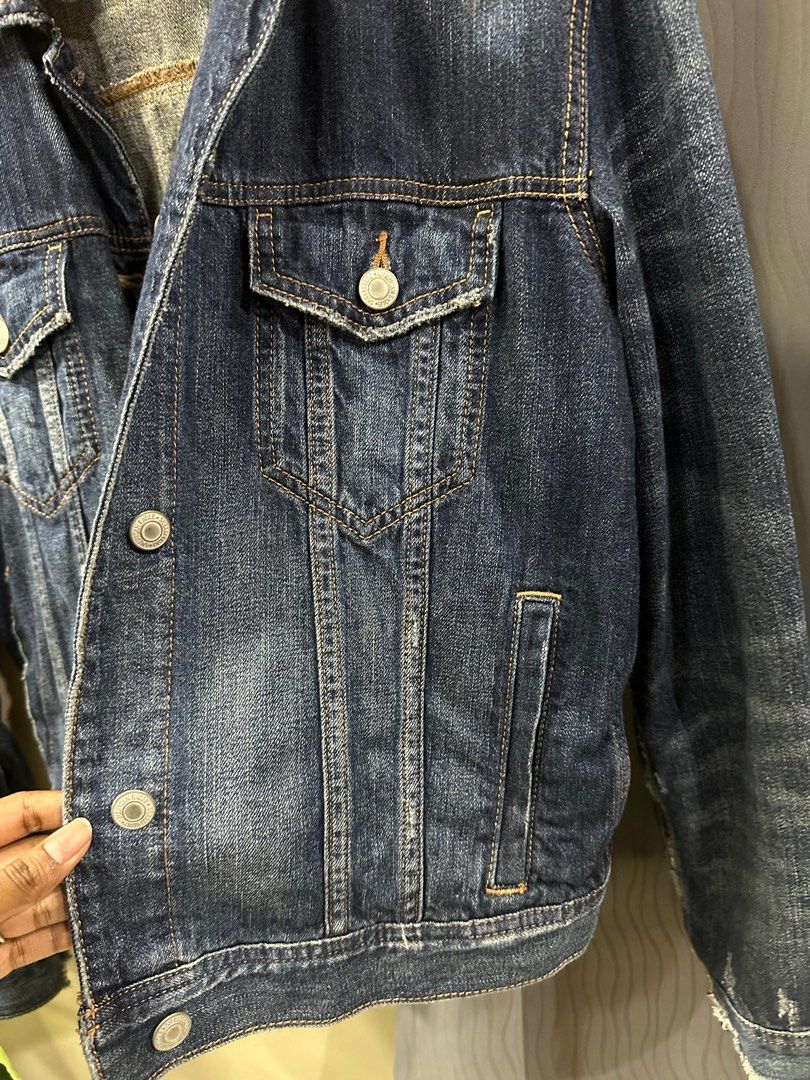 American eagle outlet distressed jean jacket