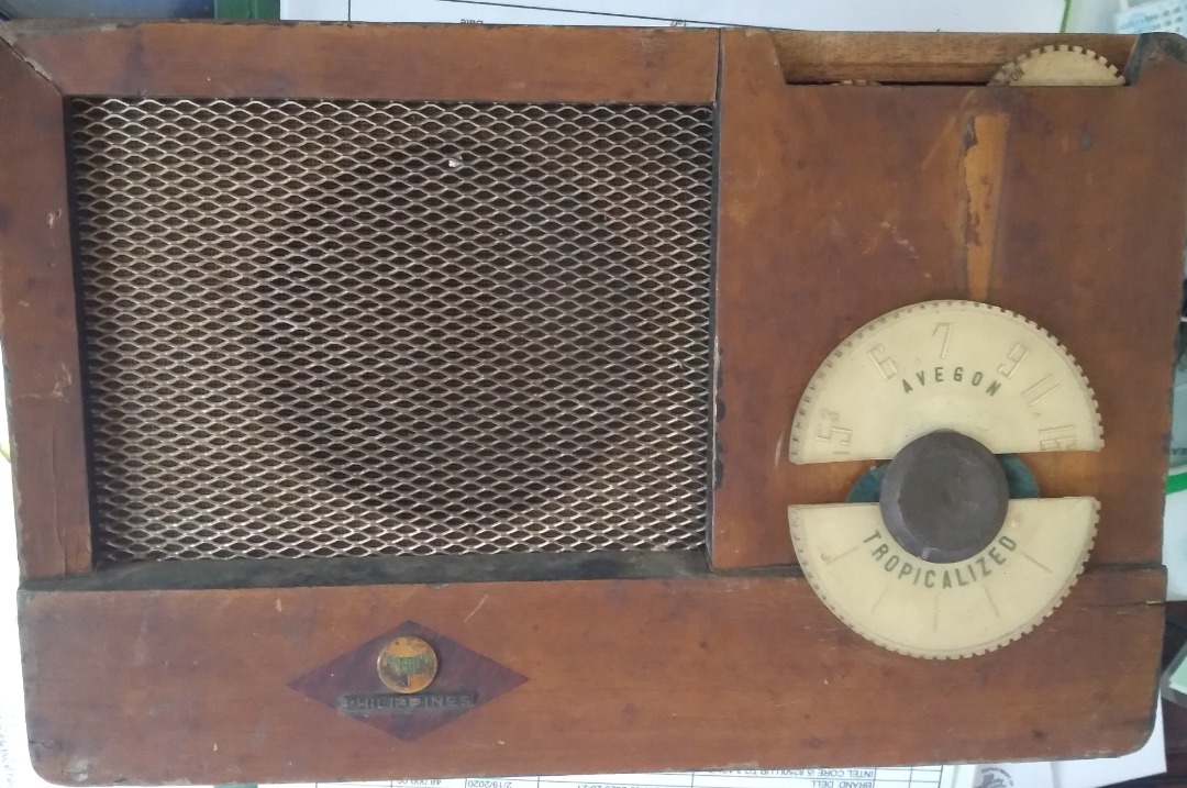 Antique Transistor Radio, Hobbies & Toys, Memorabilia & Collectibles