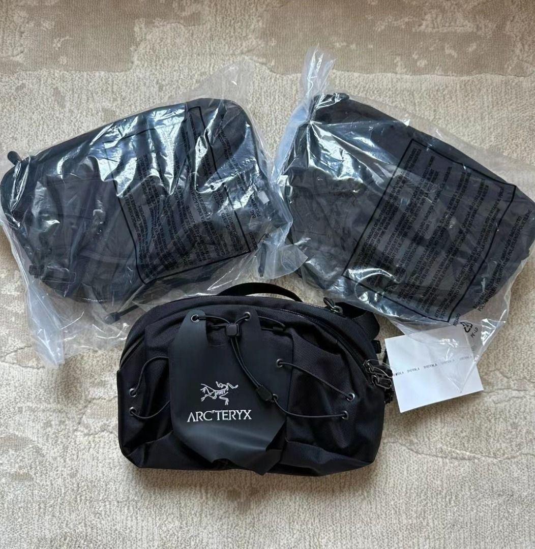 Arcteryx Q5 Waistpack 純個性色腰包男女同款情侶款黑色, 名牌, 手袋及