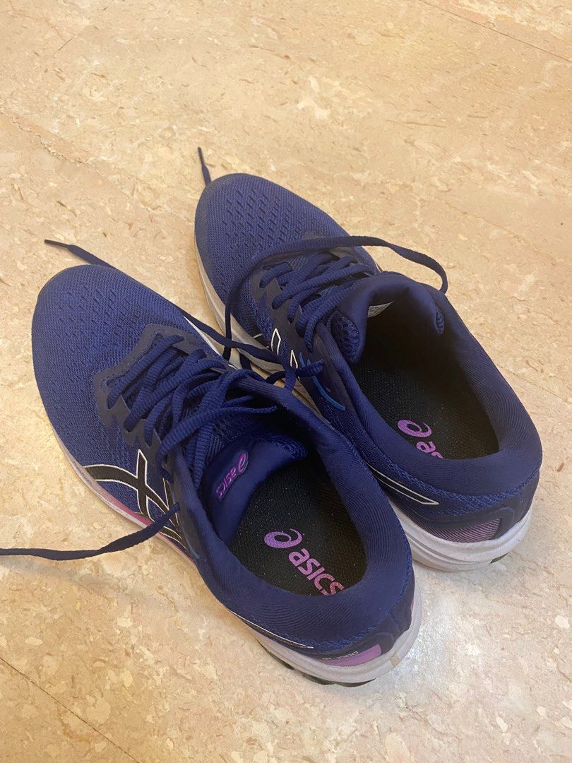 Asics wide fit 2025