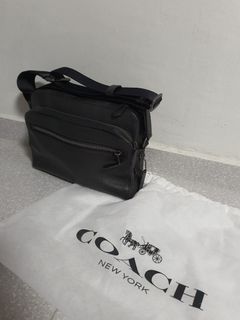 Authentic coach men sling bag 71765 crossbody messenger bag, Men's Fashion,  Bags, Sling Bags on Carousell