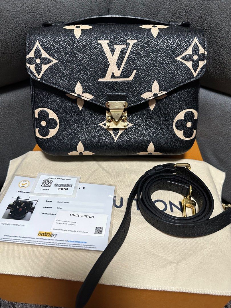 Authentic Louis Vuitton Pochette Metis Bicolor in Monogram, Luxury, Bags &  Wallets on Carousell