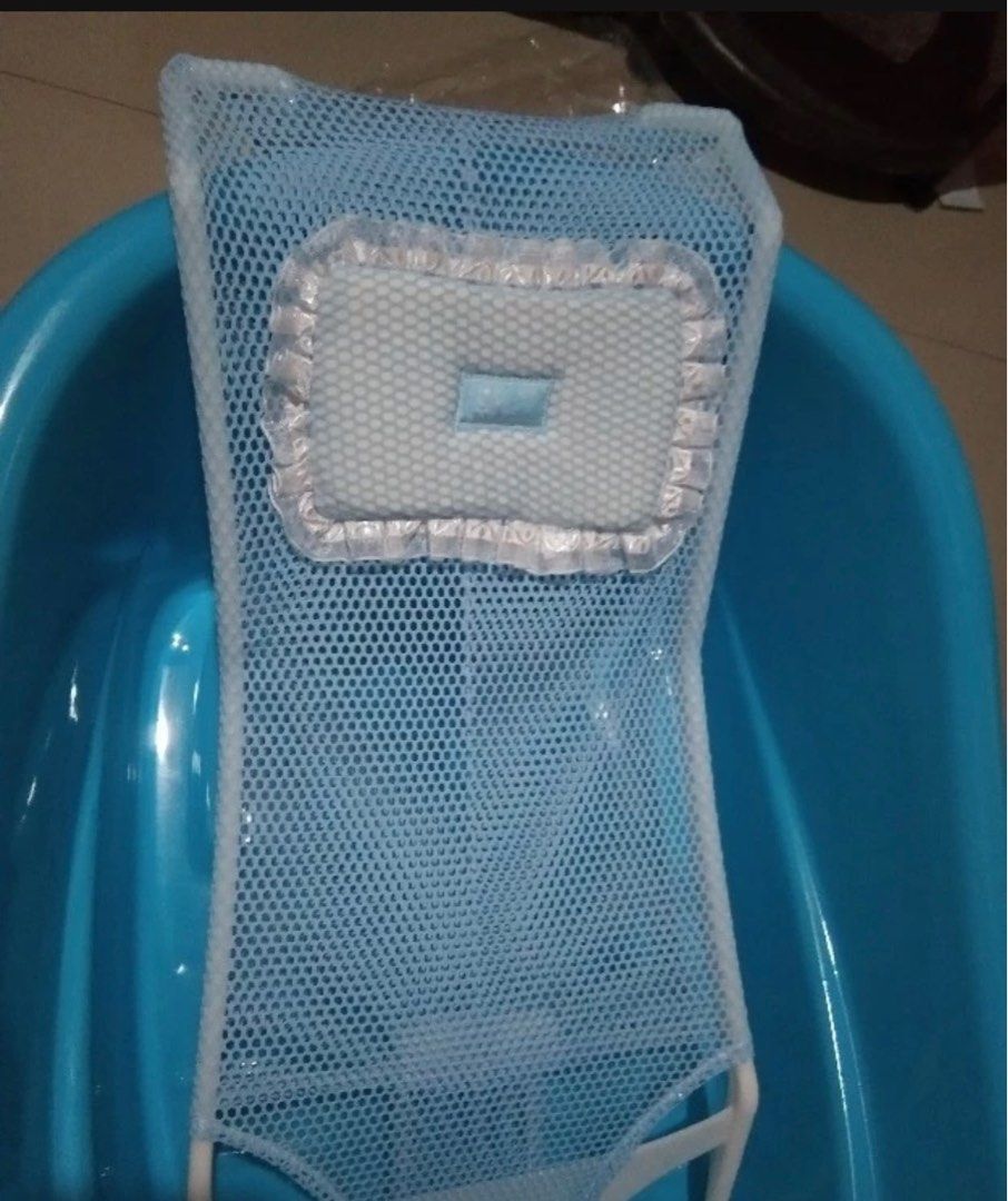 Baby bath net/ mesh support (Category: Bathtub & Bath Accessories) located in Manila. Submitted by albiedoll (Listing ID 1243649368, Image 1). Description: .