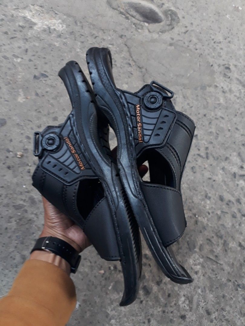 Bata sandal motor Fesyen Pria Sepatu Sandal di Carousell
