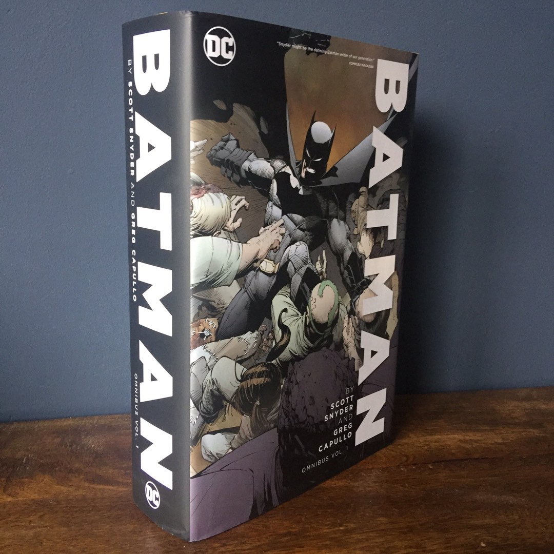 Batman Omnibus vol 1 by Scott Snyder brand new in shrink wrap, Hobbies